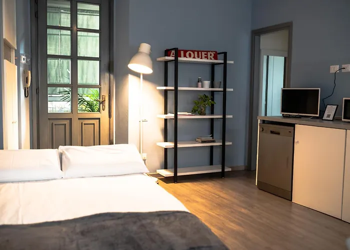 Cozy Duomo Retreat Διαμέρισμα *